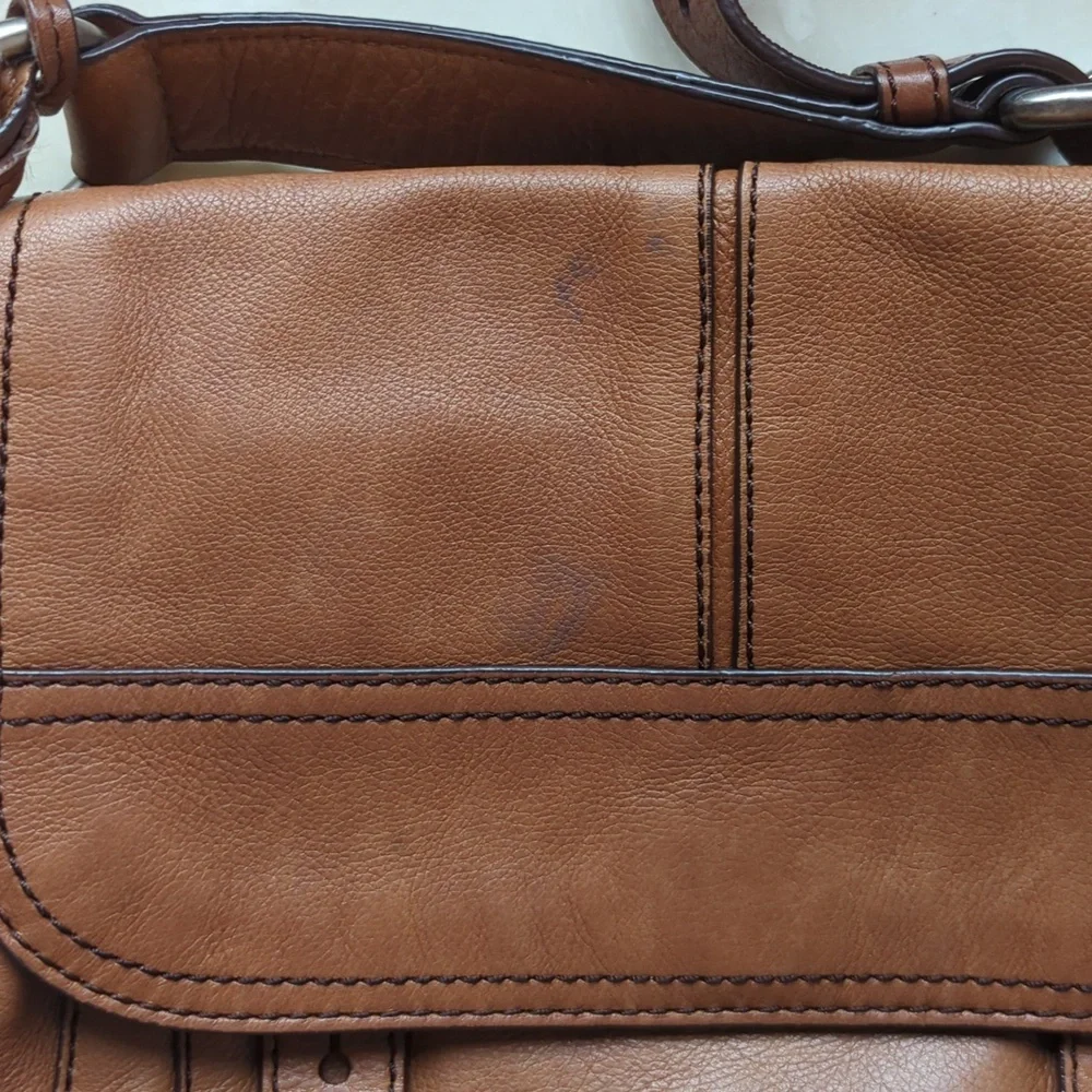 Vintage Fossil Tan Leather Maddox Crossbody Shoulder Bag - Picture 3 of 7